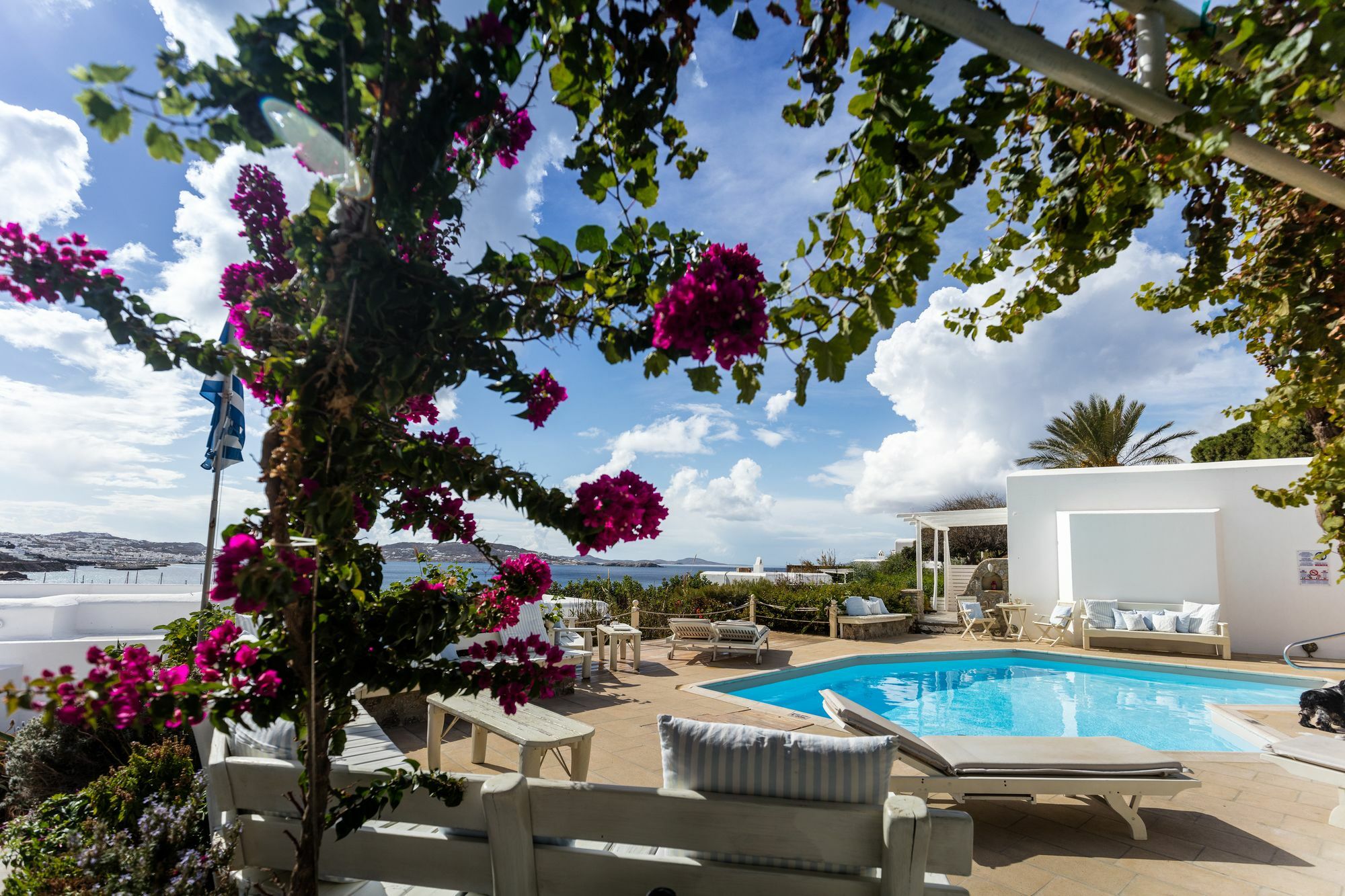 Rhenia Hotel Tourlos Eksteriør billede